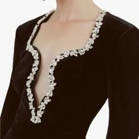 Bardot Dresses & Skirts - Bardot Audrina Black Velvet Mini Dress SZ XS NWT